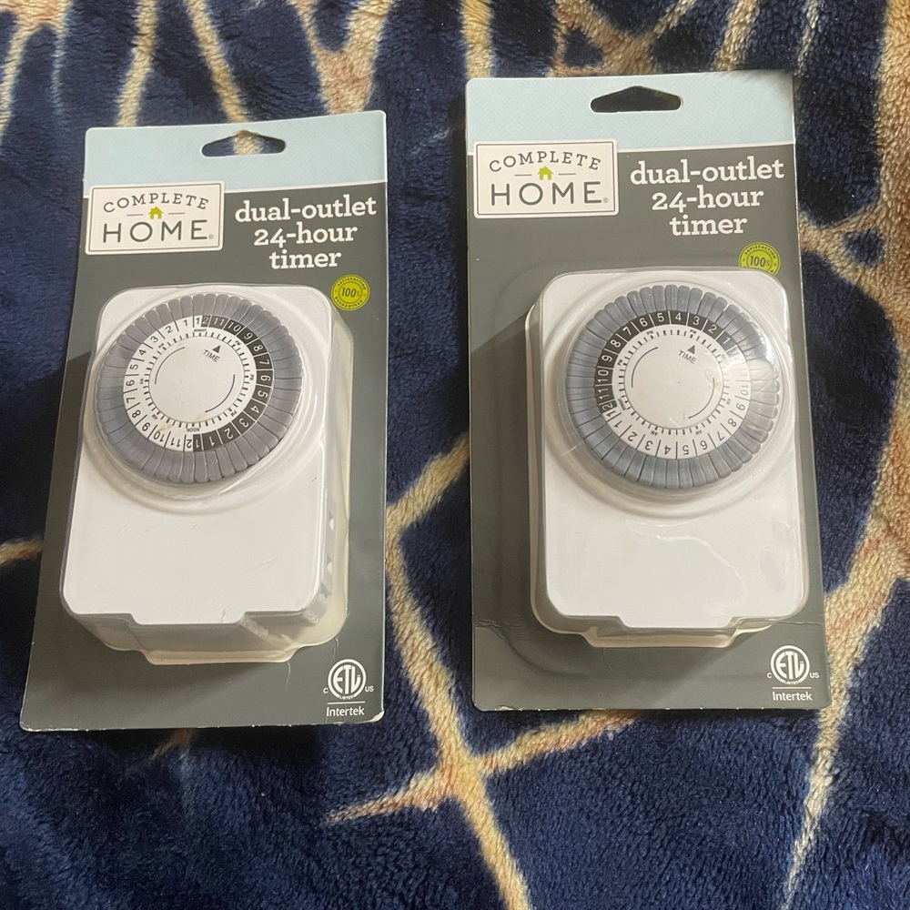 Dual-Outlet 24-Hour Timer - White